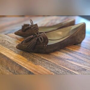 Ann Taylor Shoes Sz 6.5 loafers Brown suede